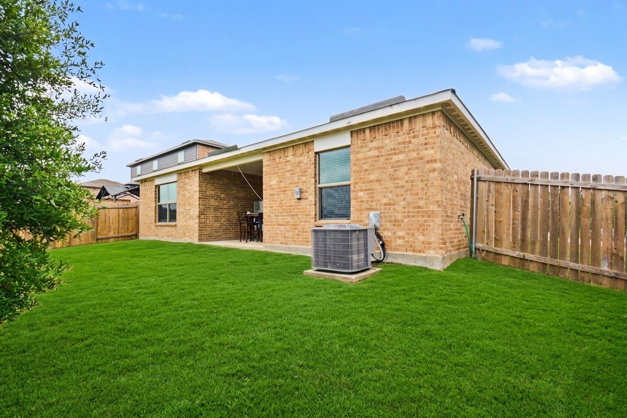 2116 Canterbury Drive Seagoville TX 75159