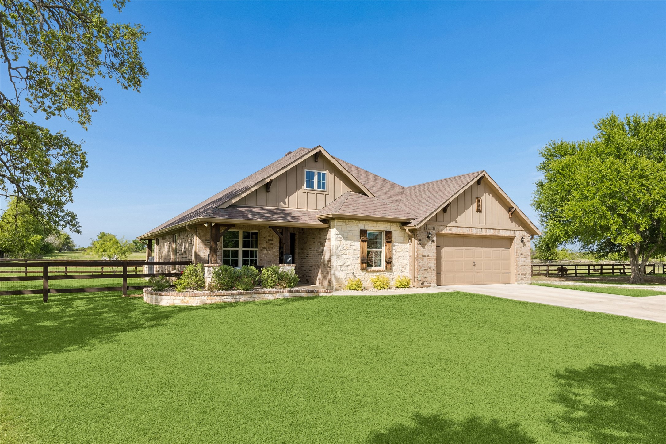 8800 Fishtrap Road Cross Roads TX 76227