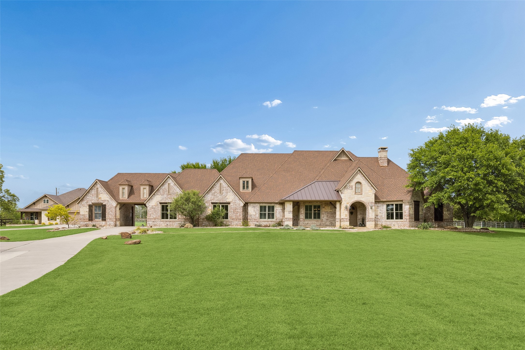 8800 Fishtrap Road Cross Roads TX 76227