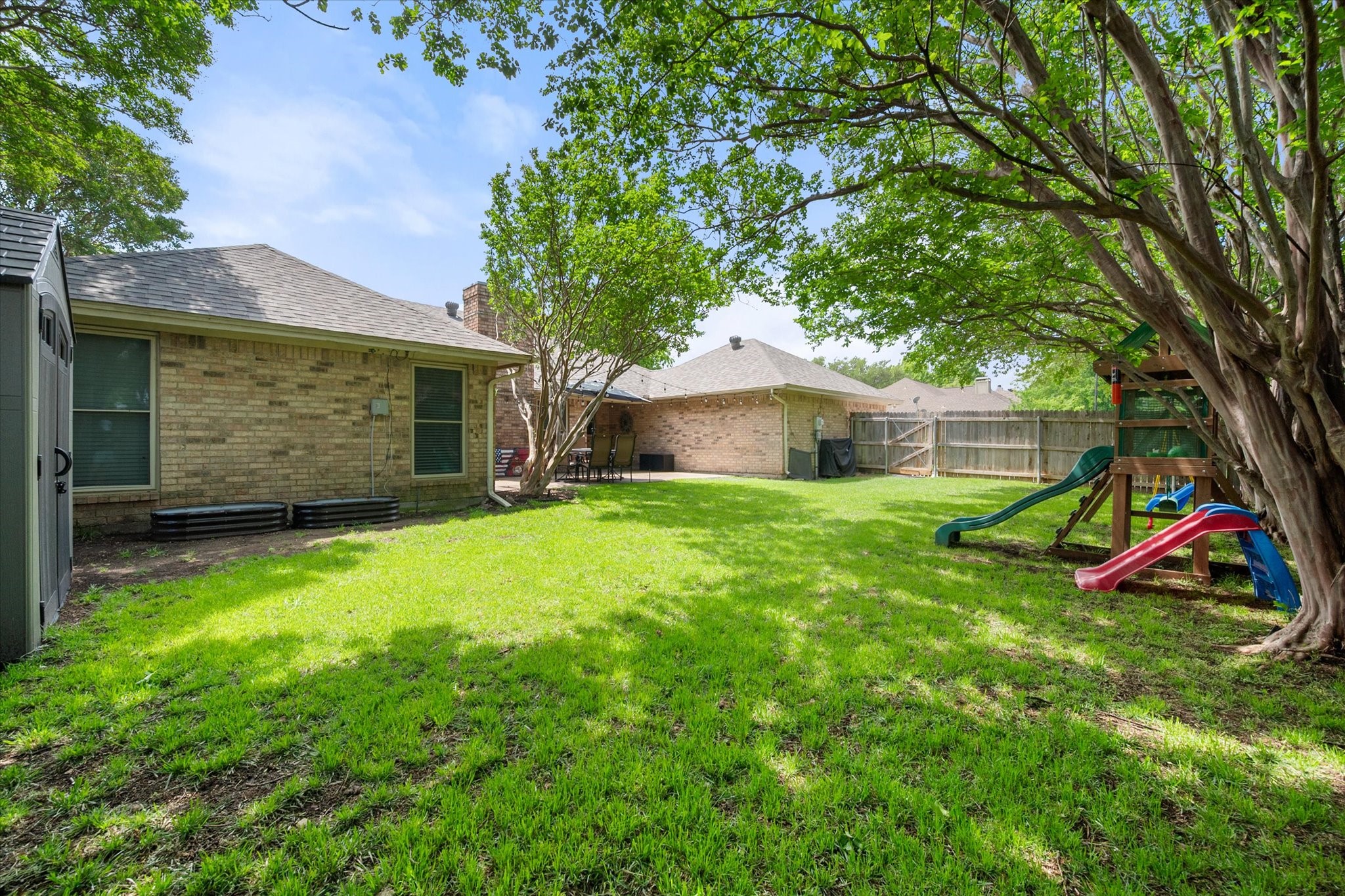 10124 Stoneleigh Drive Benbrook TX 76126