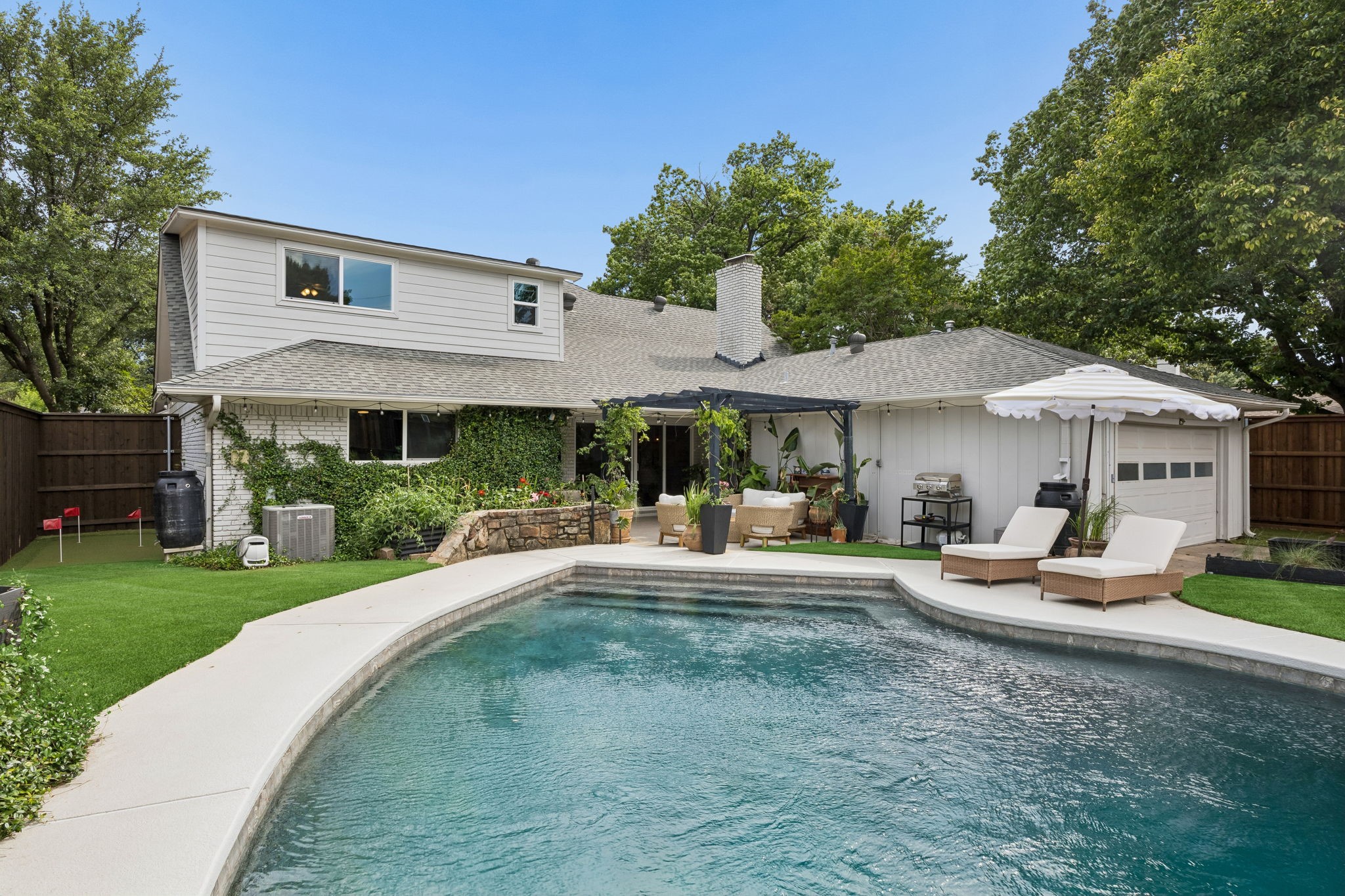 9927 Edgecove Drive Dallas TX 75238