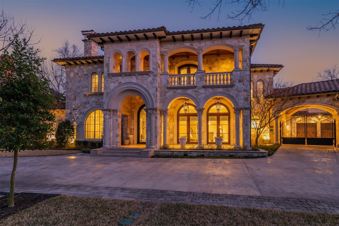 6214 Mimosa Lane Dallas TX 75230