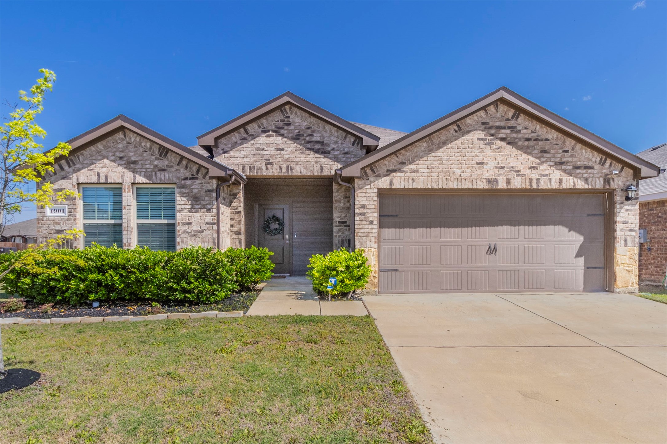 1901 Duskwood Drive Lancaster TX 75146