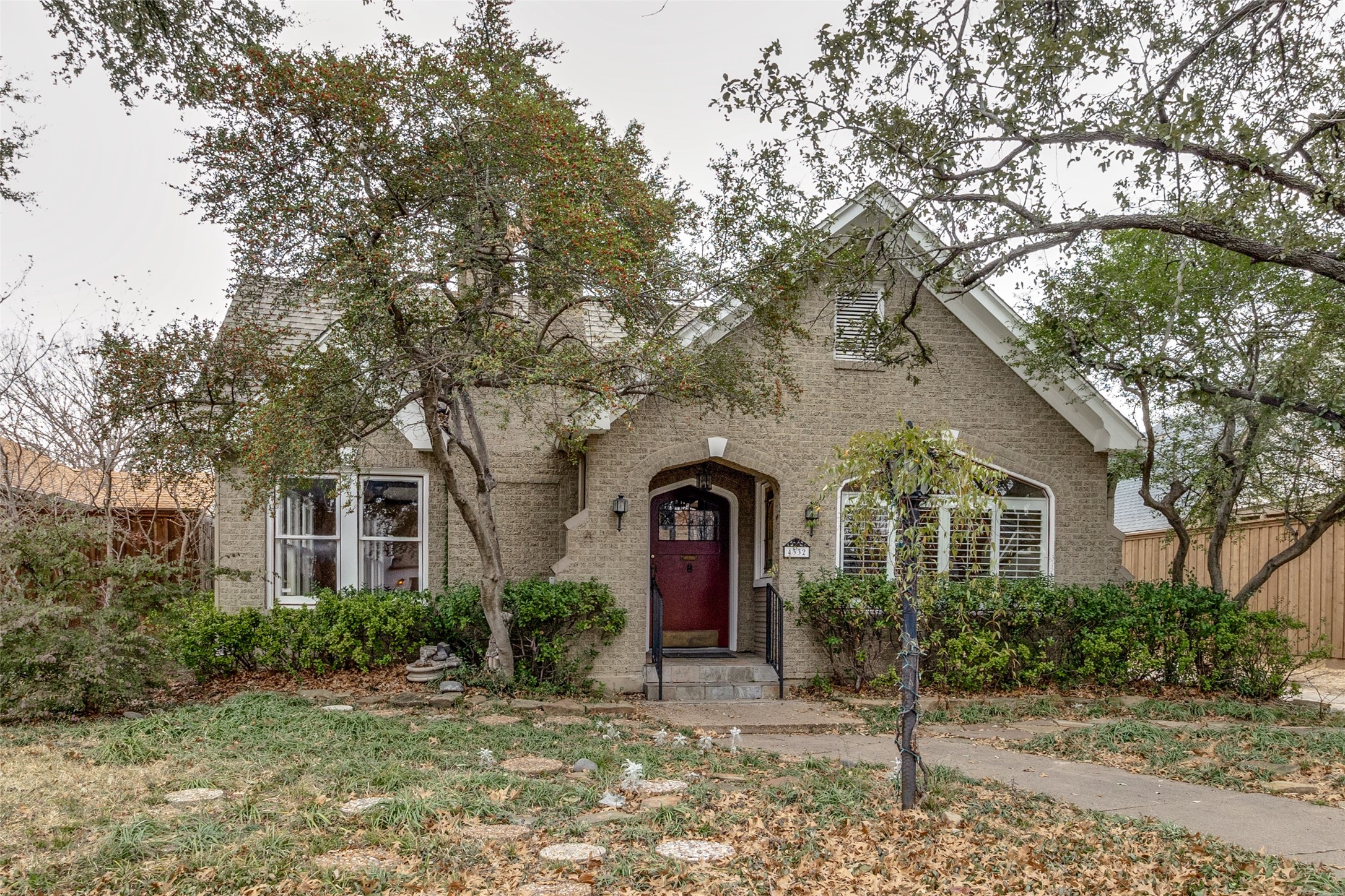 4332 Vandelia Street Dallas TX 75219