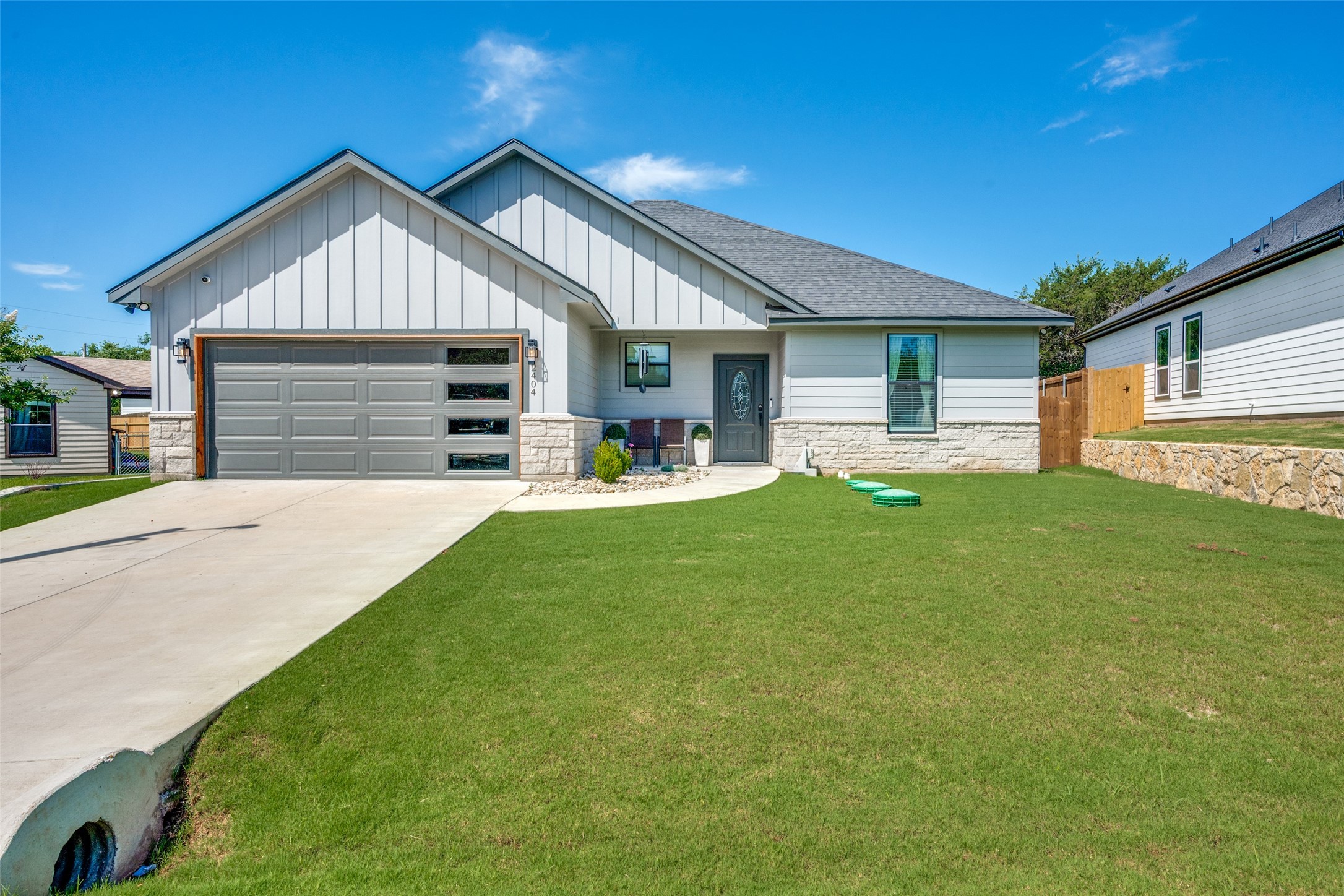 2404 Beverly Drive Granbury TX 76048