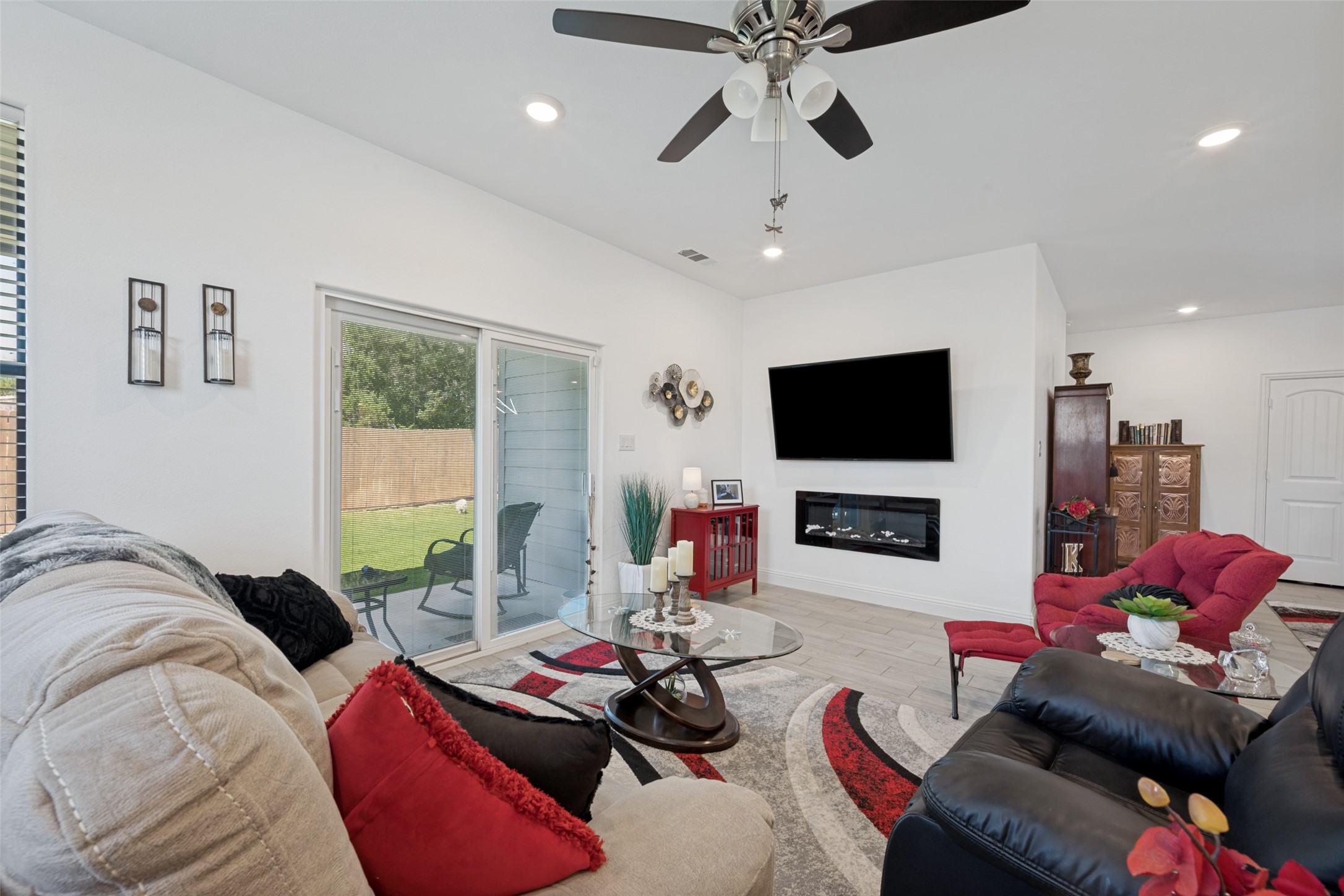 2404 Beverly Drive Granbury TX 76048