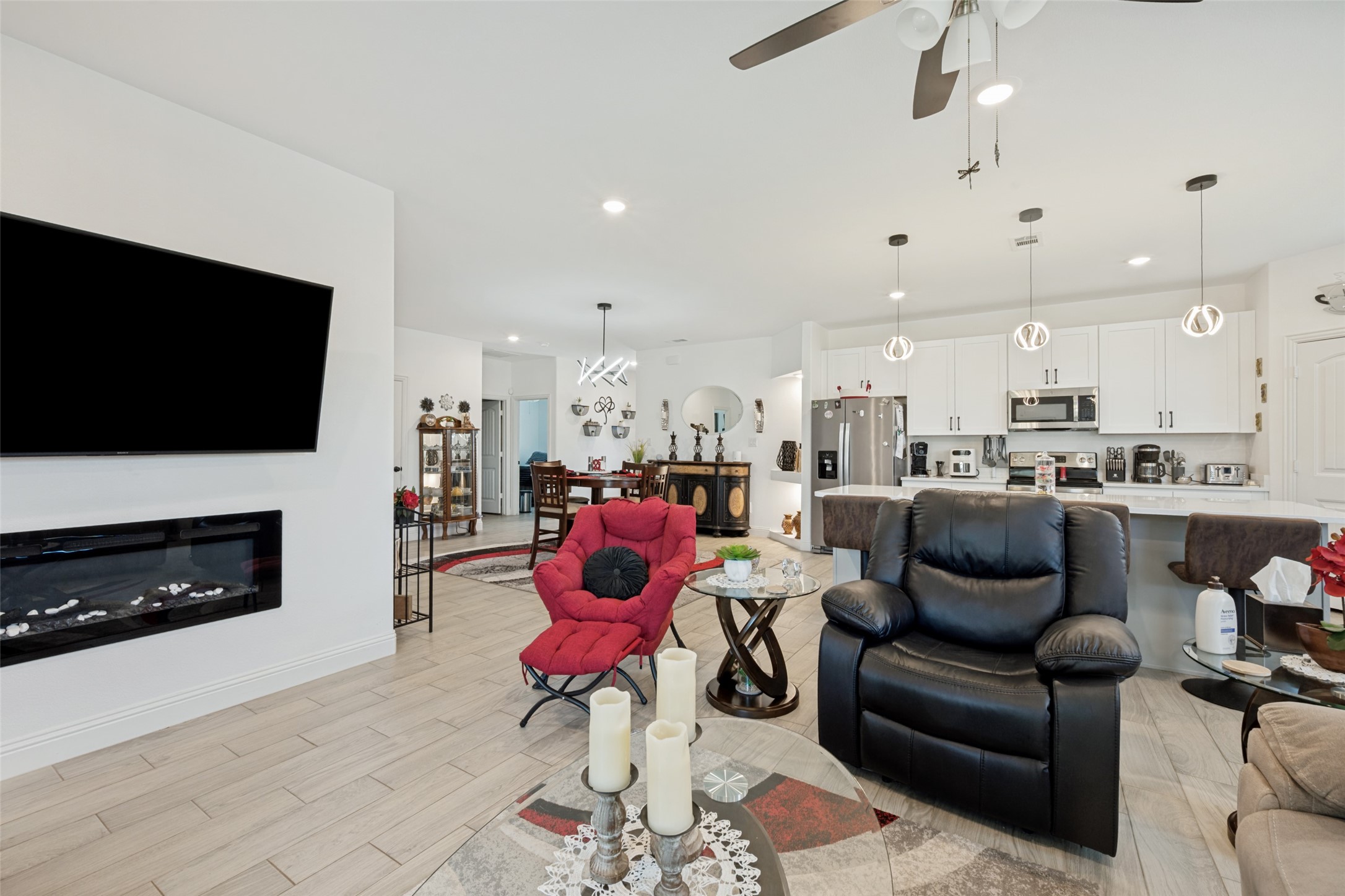 2404 Beverly Drive Granbury TX 76048