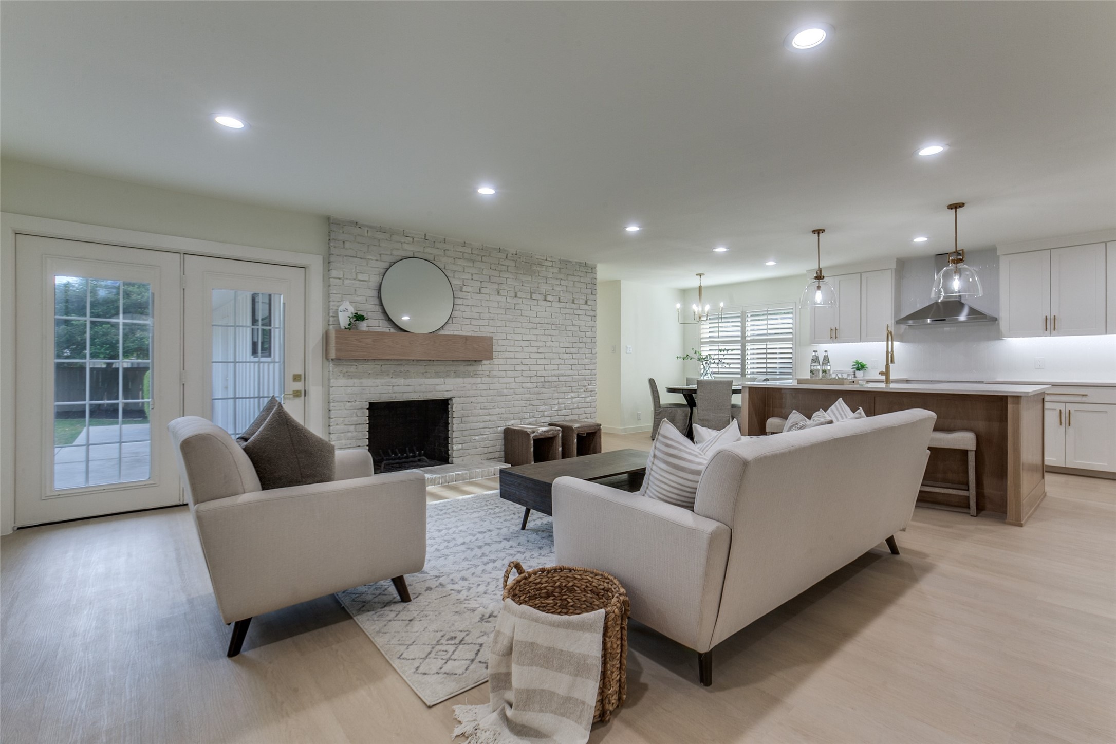 1409 Navaho Trail Richardson TX 75080