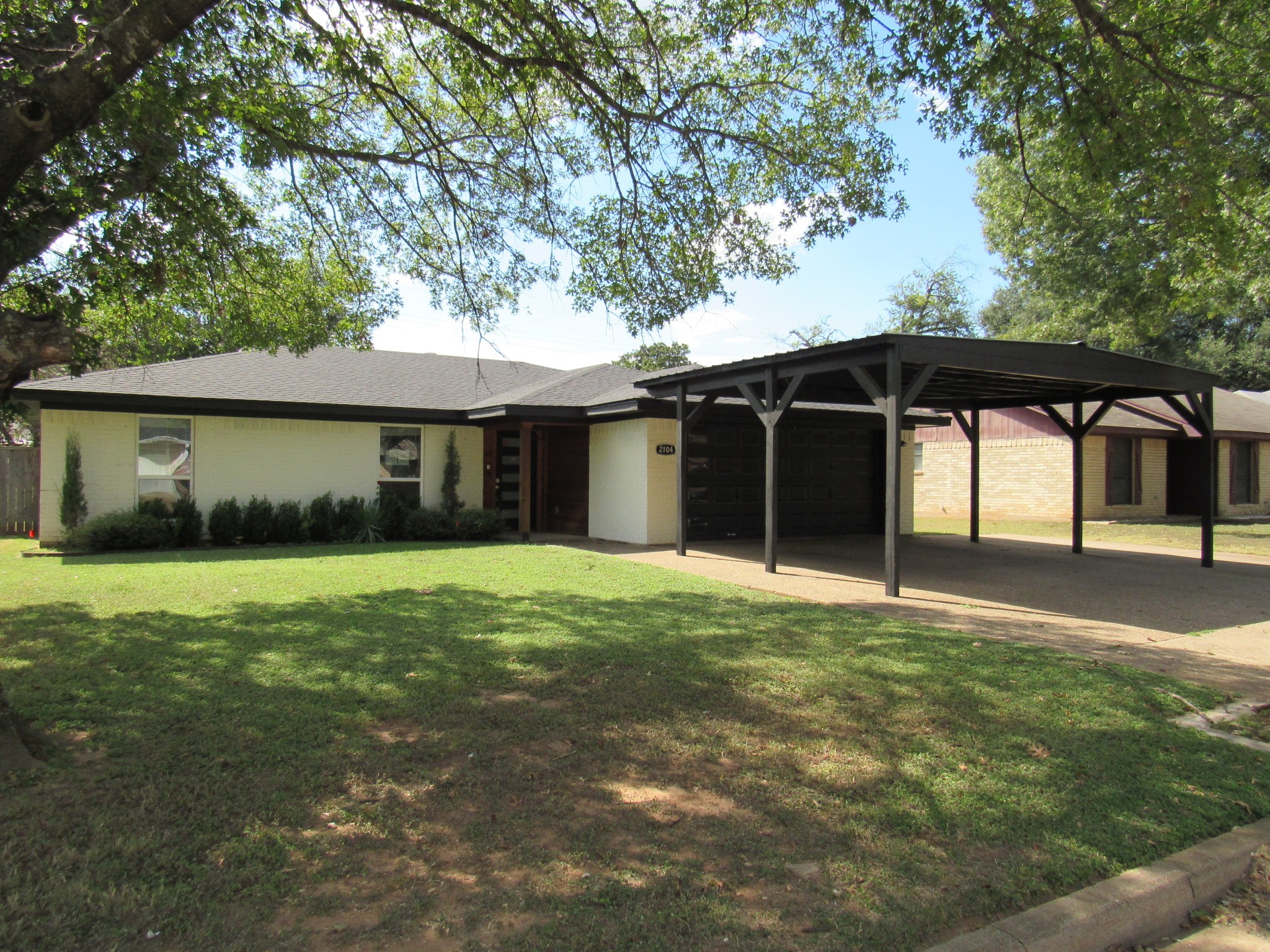 2104 Dan Rowe Street Waco TX 76704