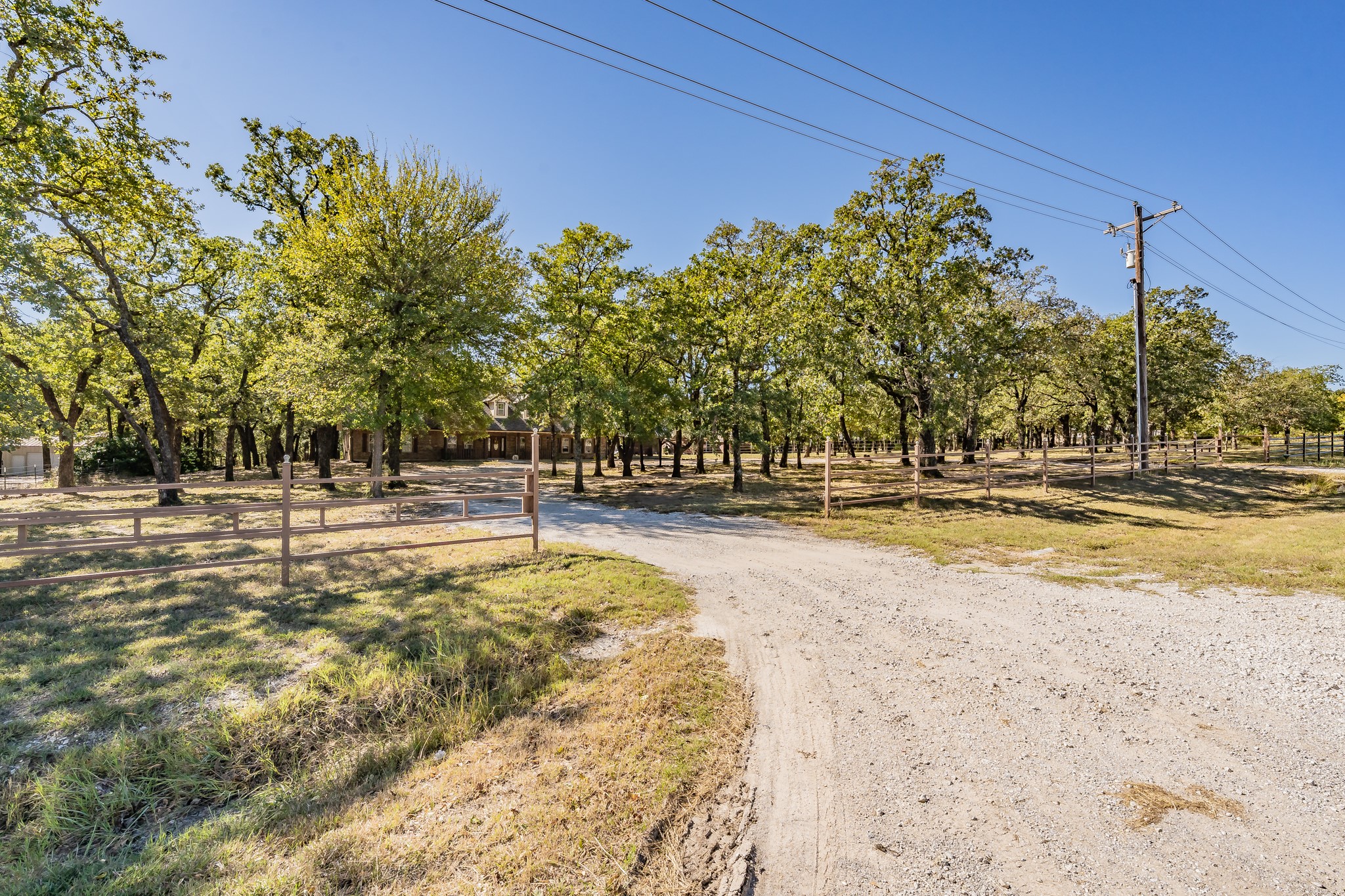 2865 J E Woody Road Springtown TX 76082