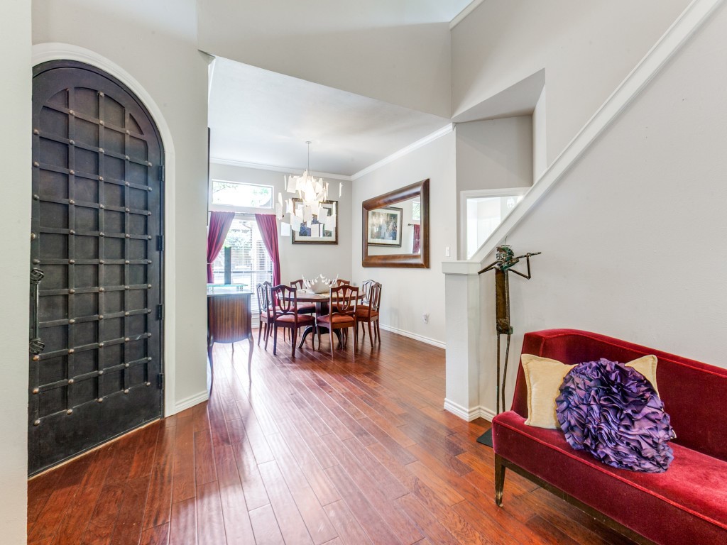 6205 Twin Oaks Circle Dallas TX 75240