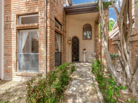 6205 Twin Oaks Circle Dallas TX 75240