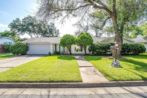 4012 Emerald Oaks Drive Haltom City TX 76117