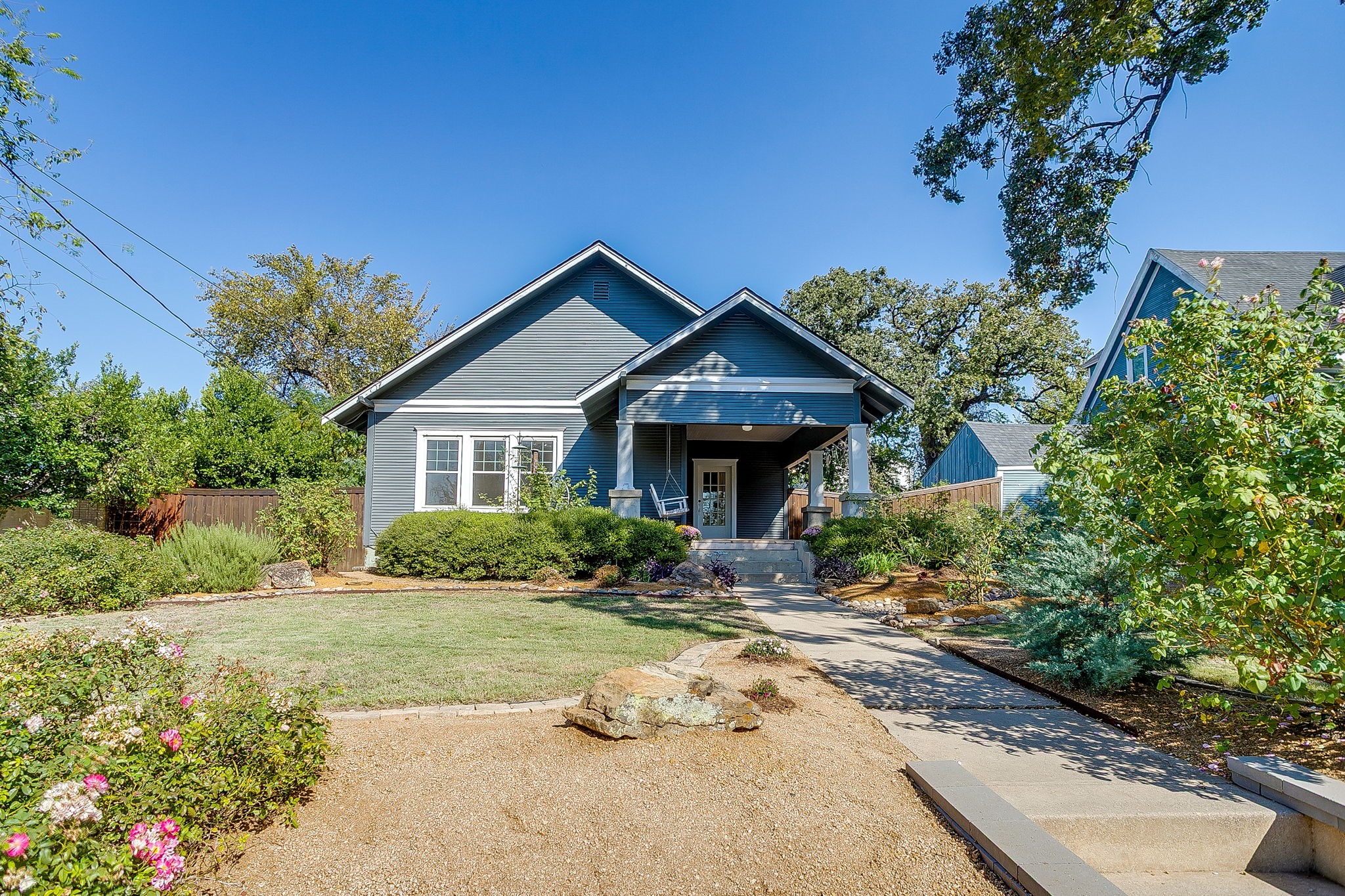 115 E Akard Street Weatherford TX 76086