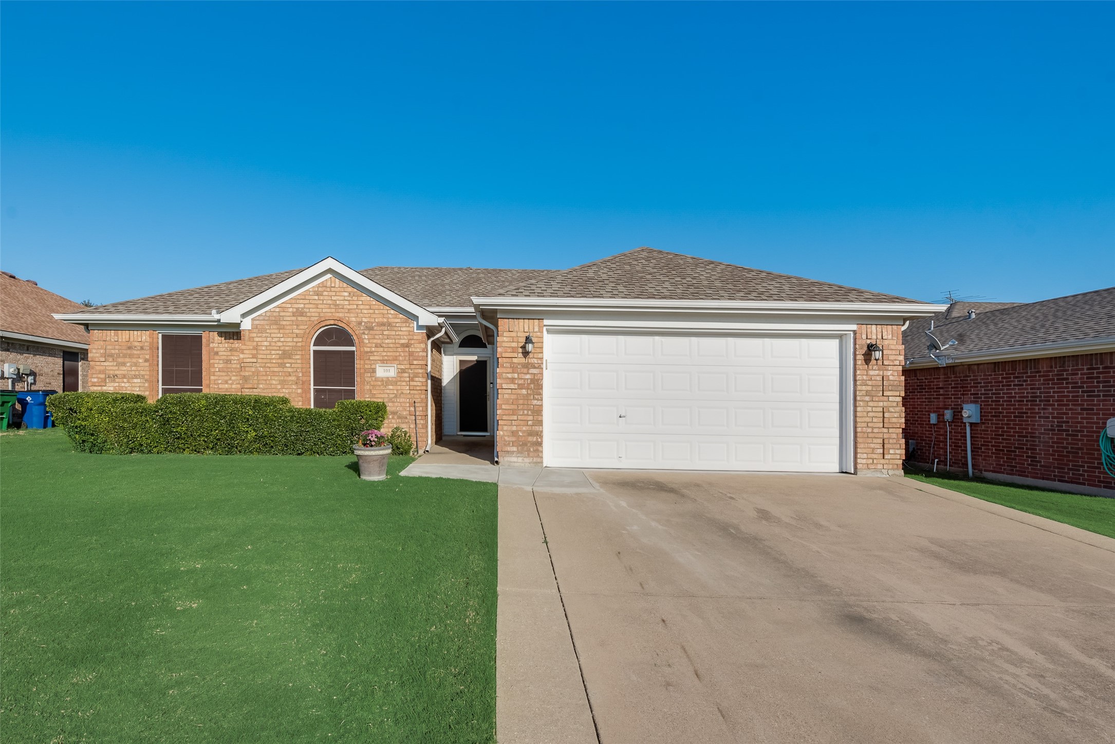 101 Tranquillity Lane Waxahachie TX 75165