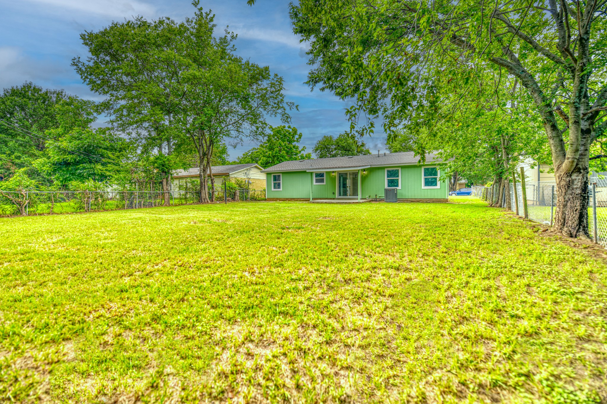 10020 Homeplace Drive Dallas TX 75217