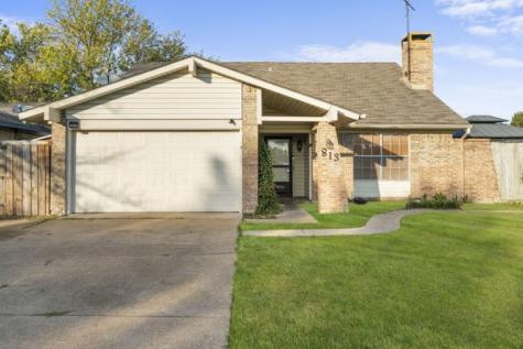 813 Via Avenida Mesquite TX 75150
