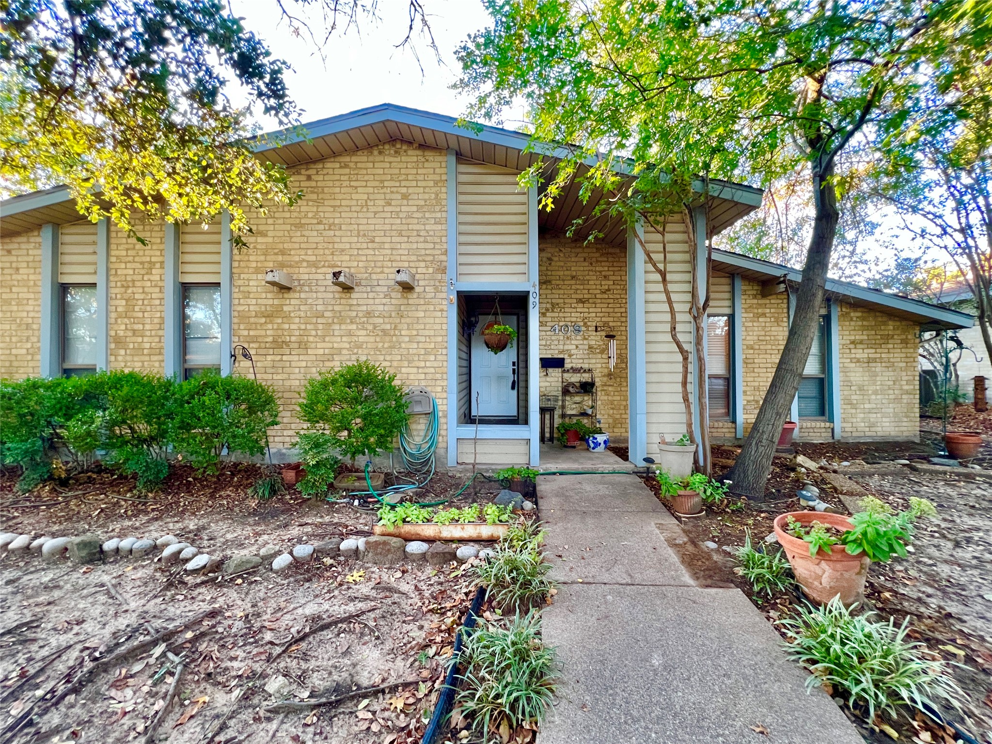 409 Thistle Drive Garland TX 75043