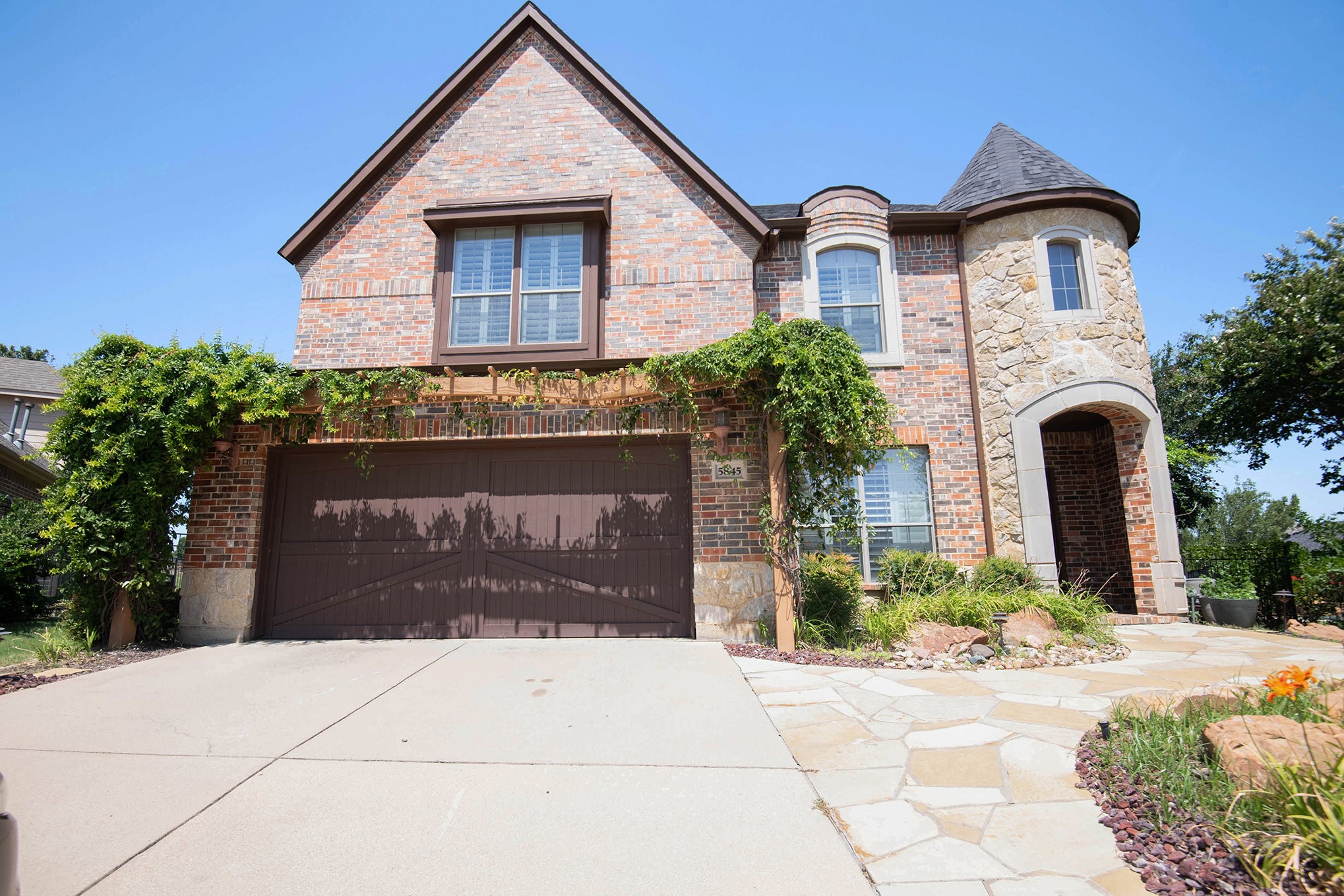 5845 Tuleys Creek Drive Fort Worth TX 76137
