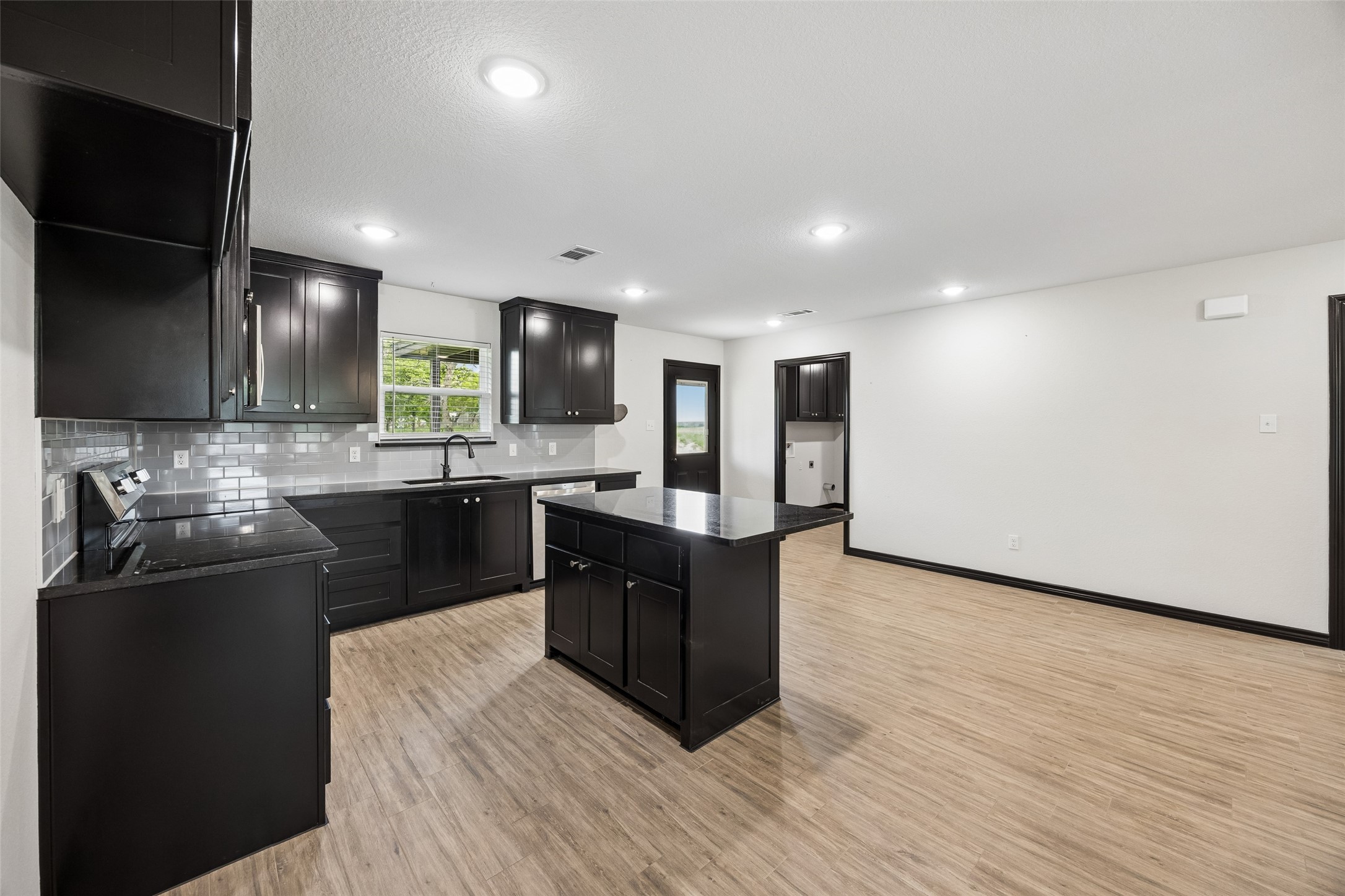 1008 Hereford Drive Springtown TX 76082