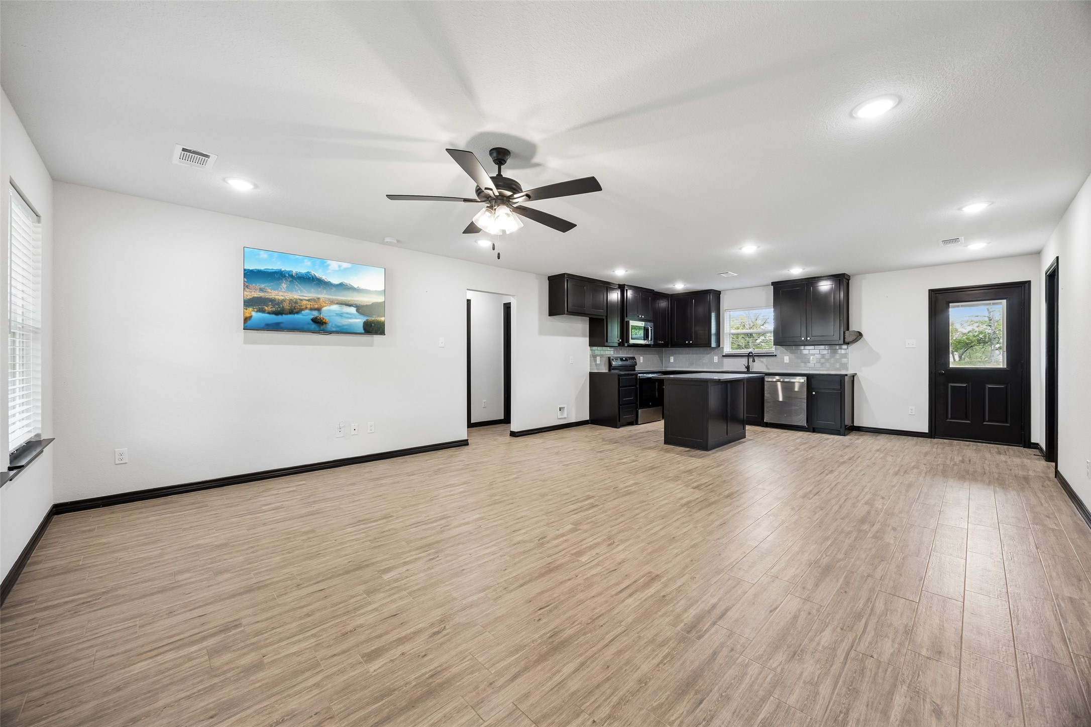 1008 Hereford Drive Springtown TX 76082