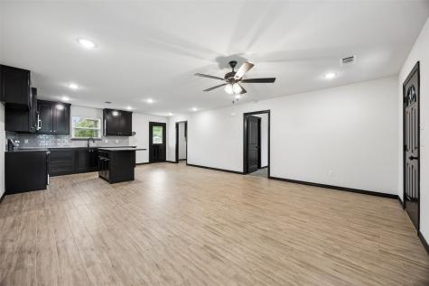 1008 Hereford Drive Springtown TX 76082