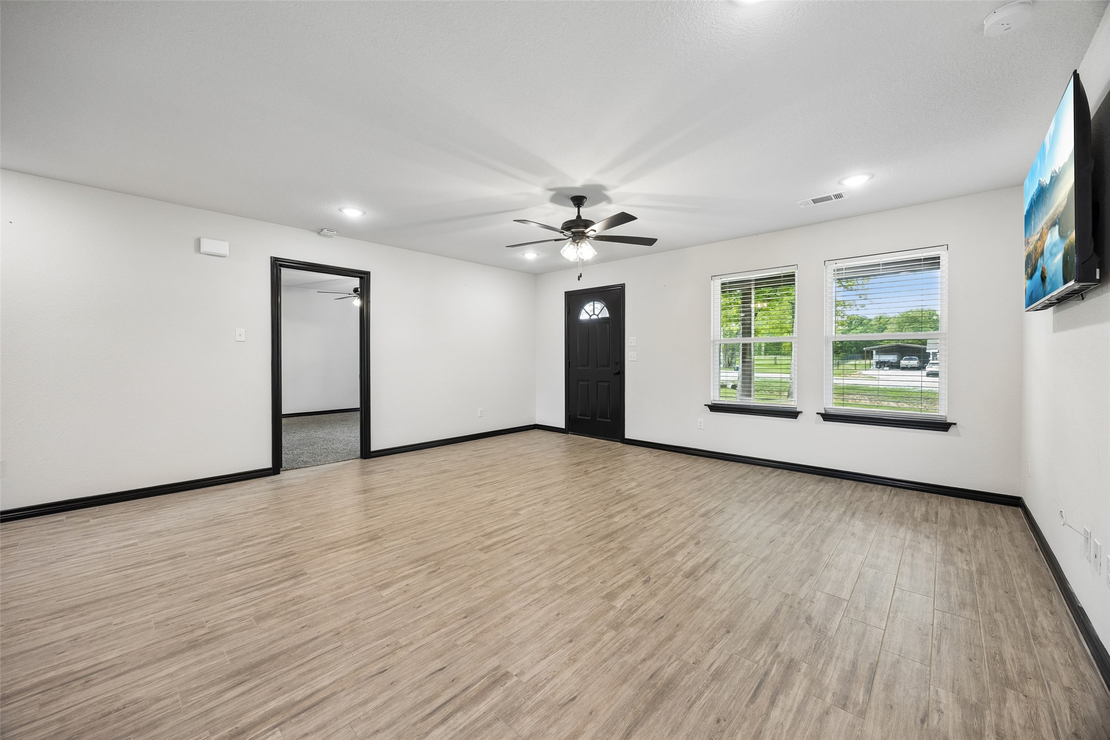 1008 Hereford Drive Springtown TX 76082