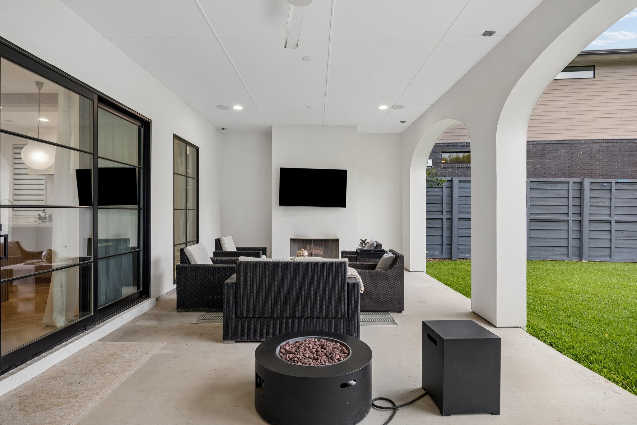 4032 Lively Lane Dallas TX 75220