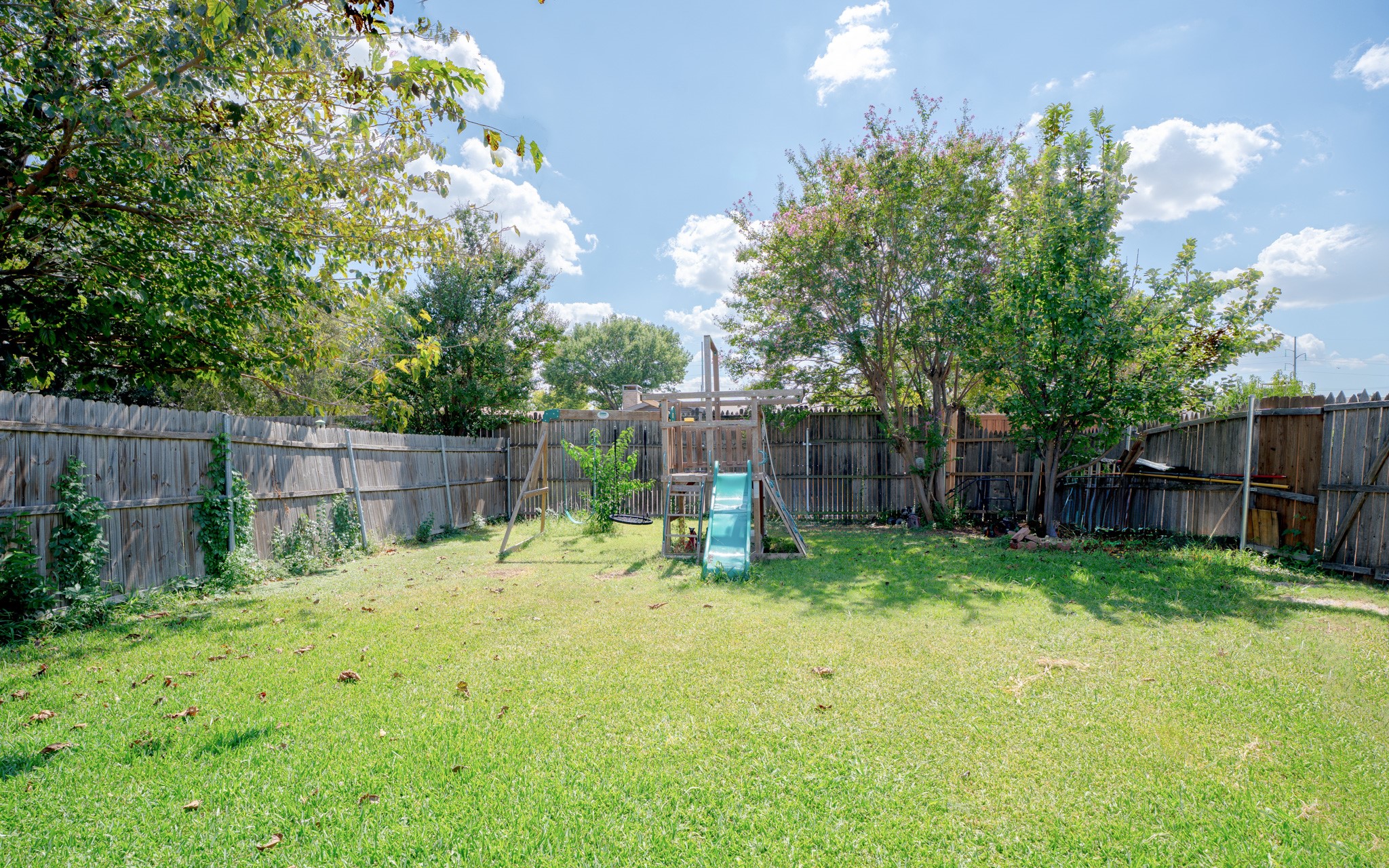 1914 Snowmass Lane Garland TX 75044