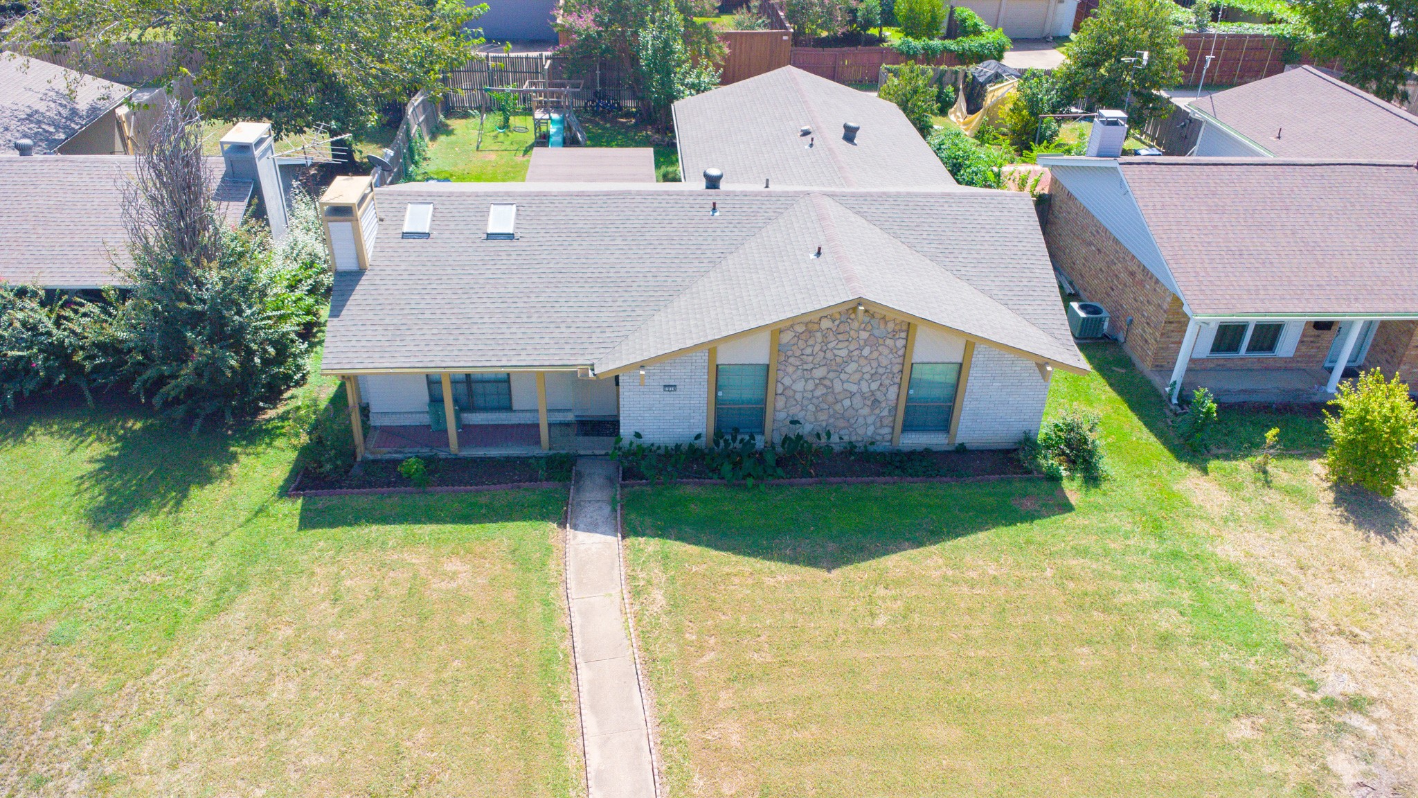 1914 Snowmass Lane Garland TX 75044
