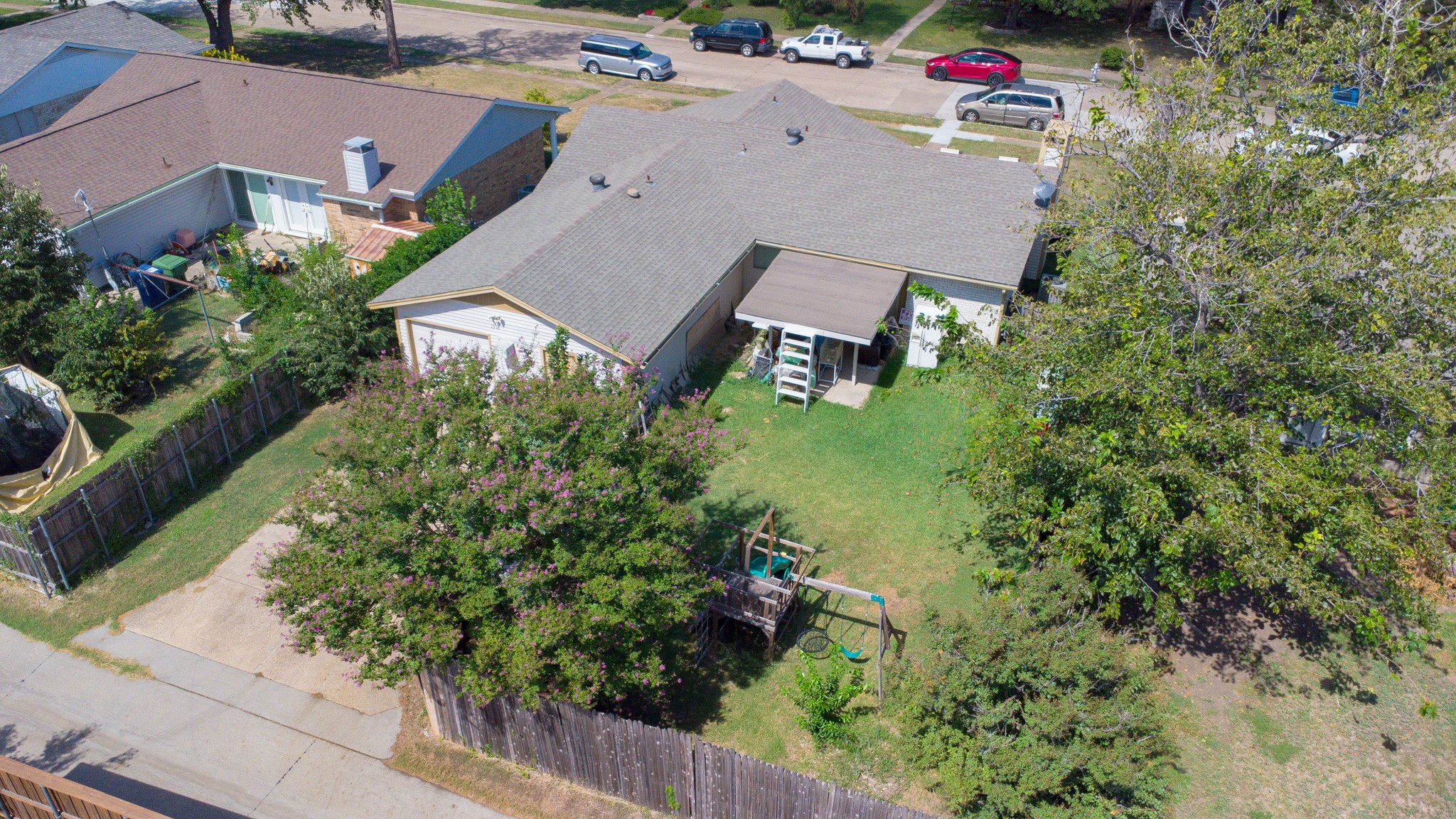 1914 Snowmass Lane Garland TX 75044