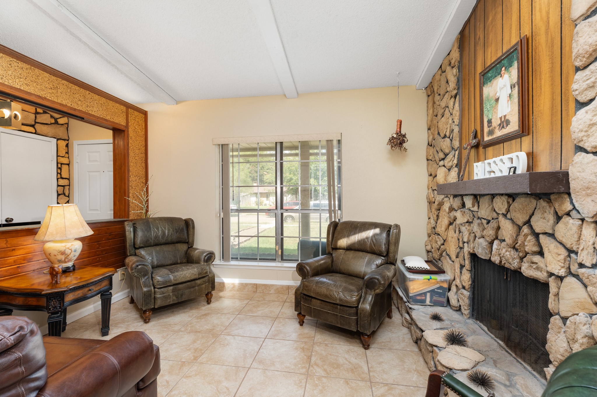 1914 Snowmass Lane Garland TX 75044