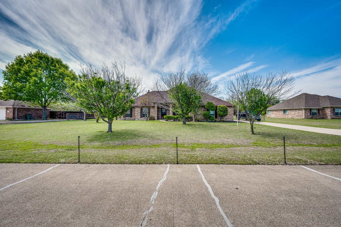 409 Cimarron Meadows Drive Waxahachie TX 75167