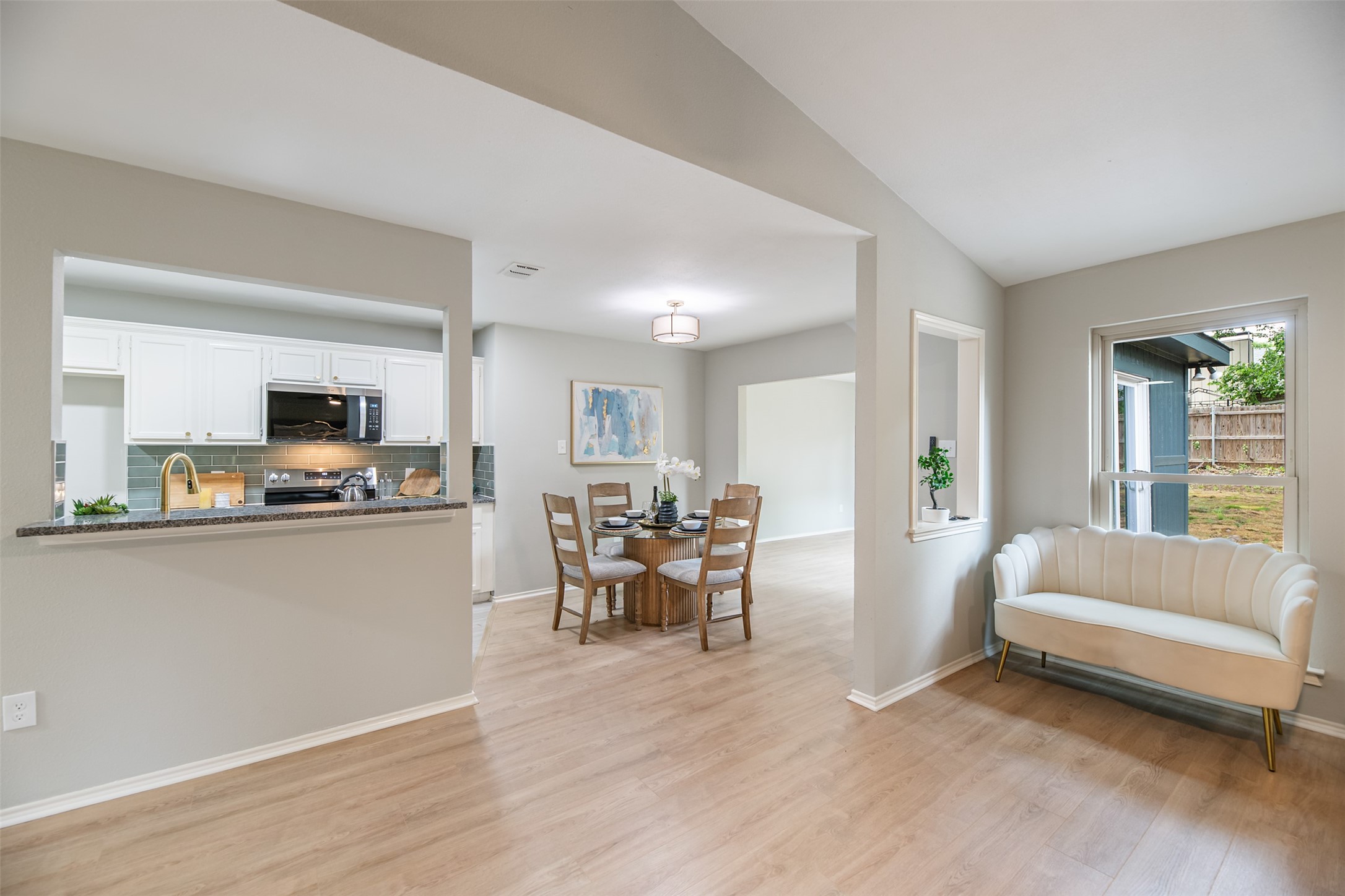 1906 Bosque Lane Arlington TX 76006