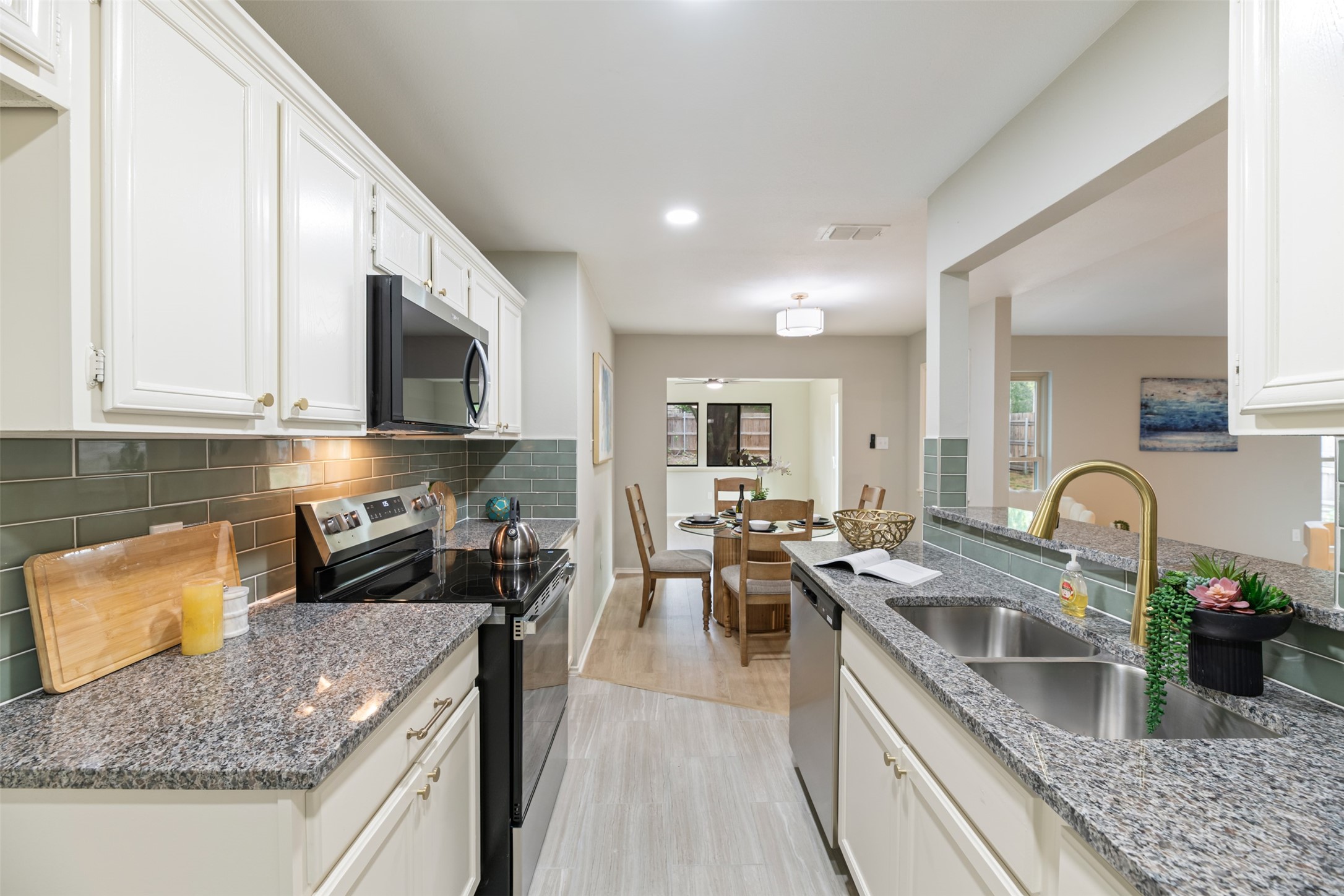 1906 Bosque Lane Arlington TX 76006