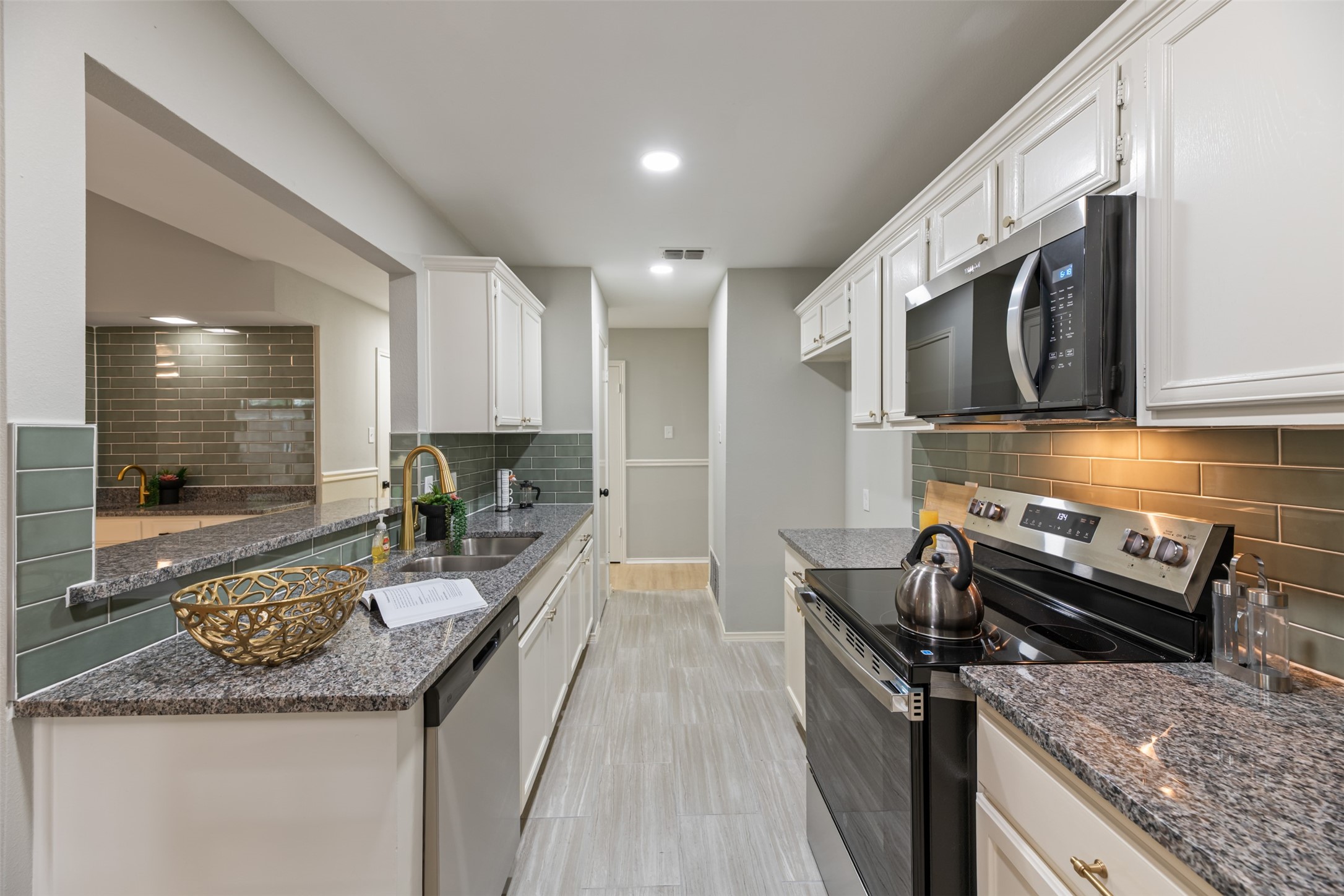 1906 Bosque Lane Arlington TX 76006
