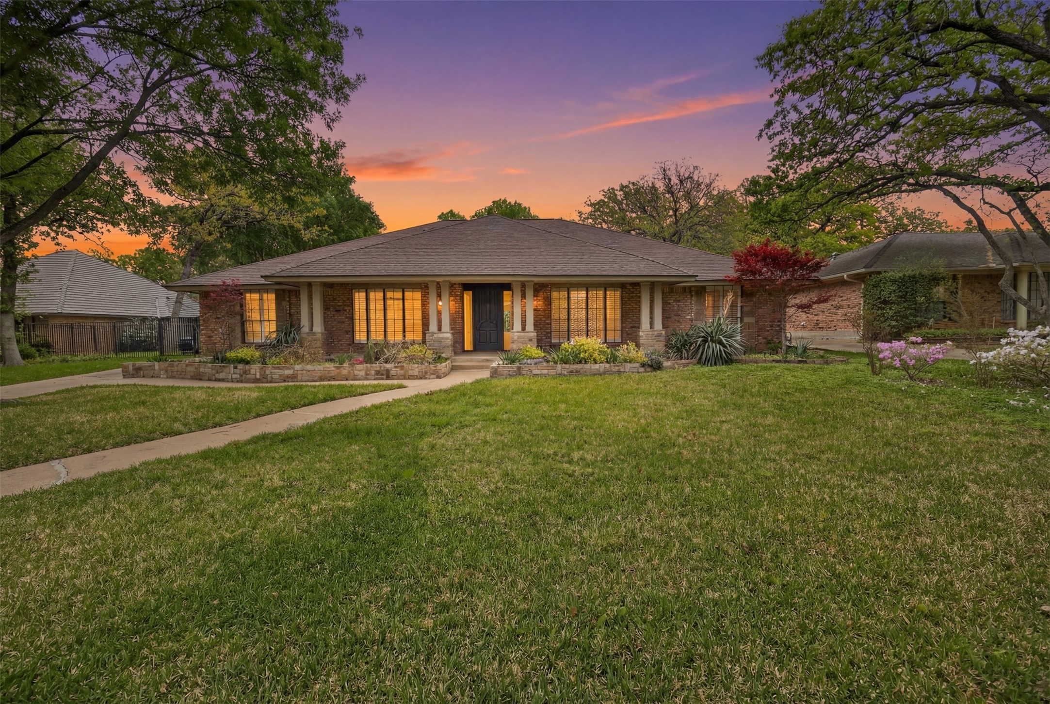 4915 Cross Creek Court Arlington TX 76017