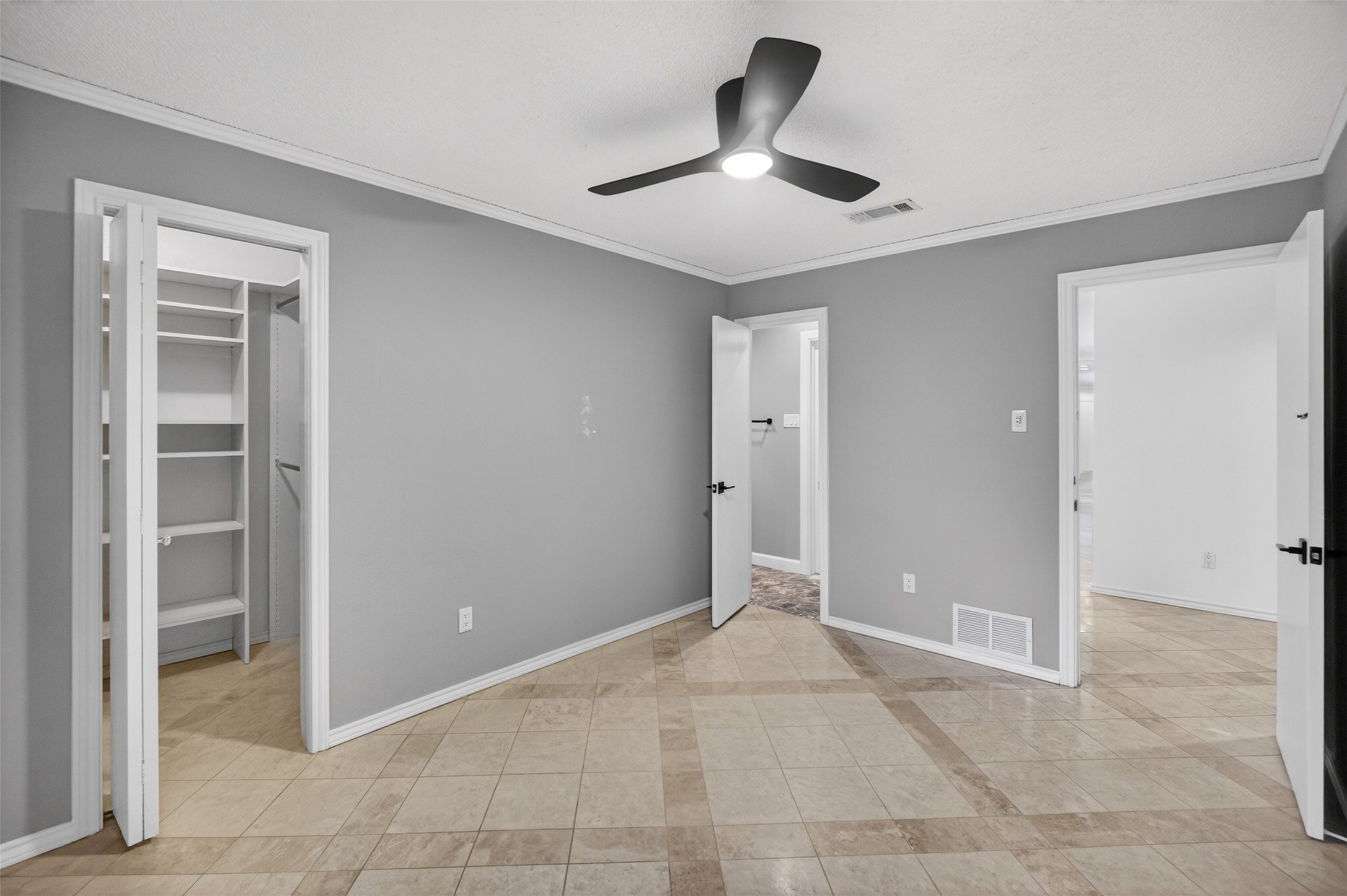 4915 Cross Creek Court Arlington TX 76017