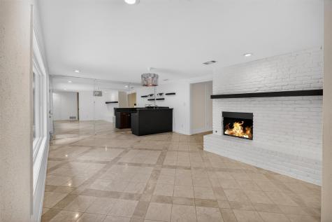 4915 Cross Creek Court Arlington TX 76017