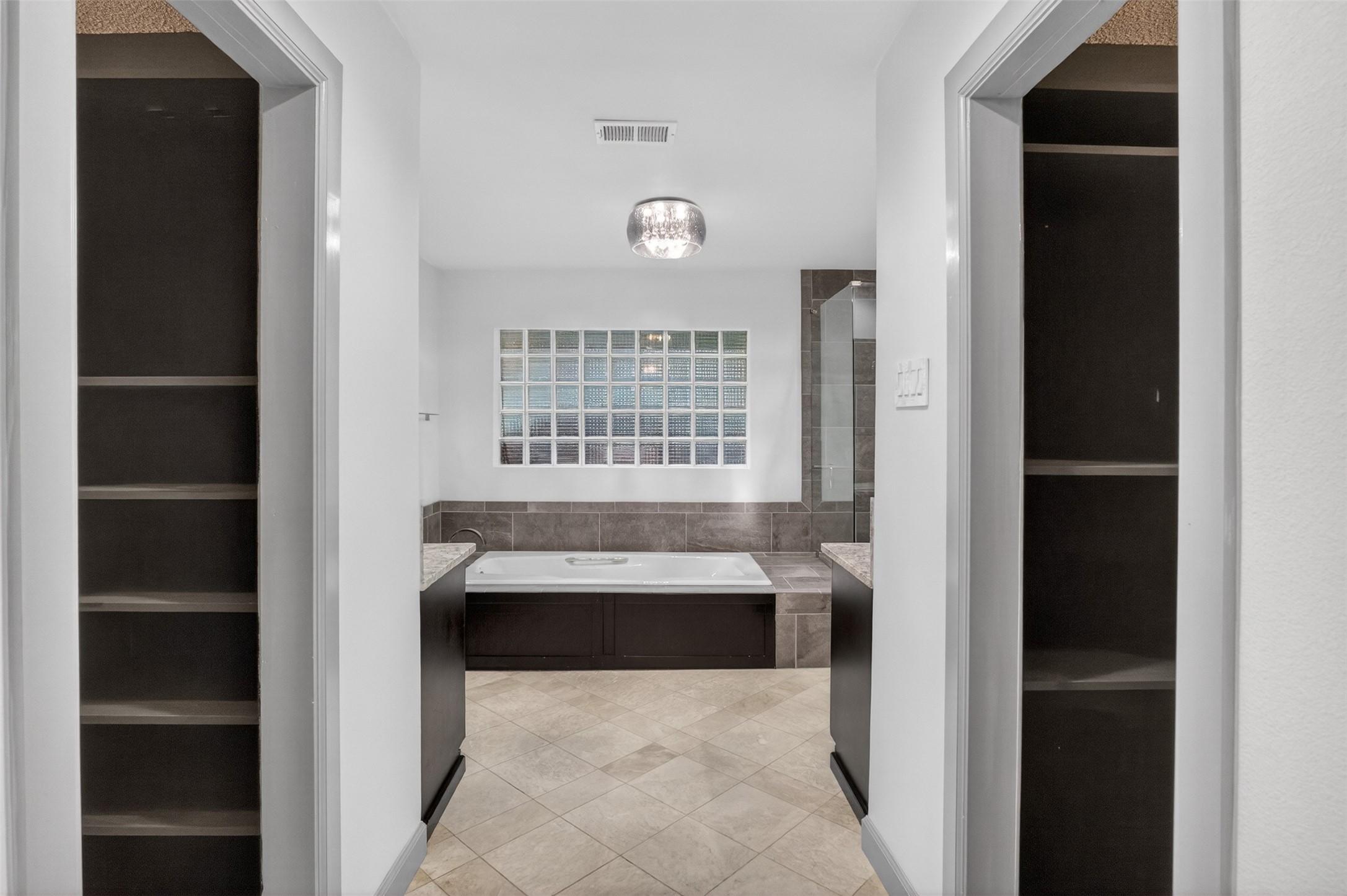 4915 Cross Creek Court Arlington TX 76017