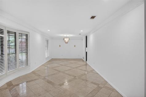 4915 Cross Creek Court Arlington TX 76017