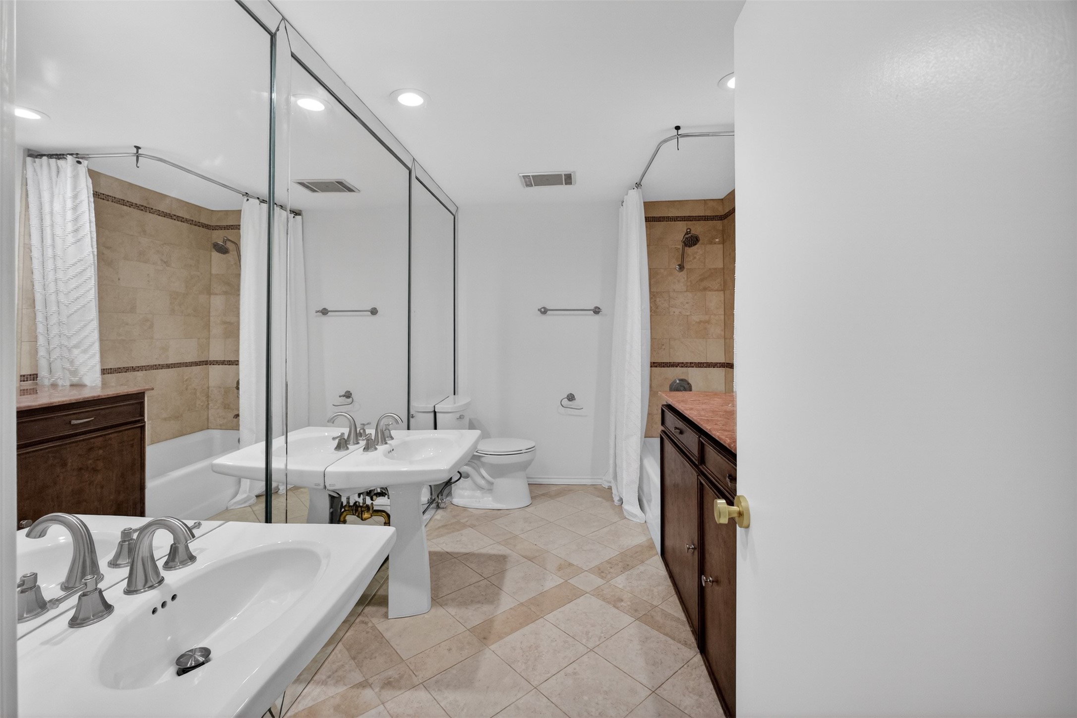 4915 Cross Creek Court Arlington TX 76017