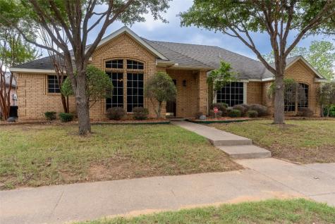 5607 Andalusia Trail Arlington TX 76017