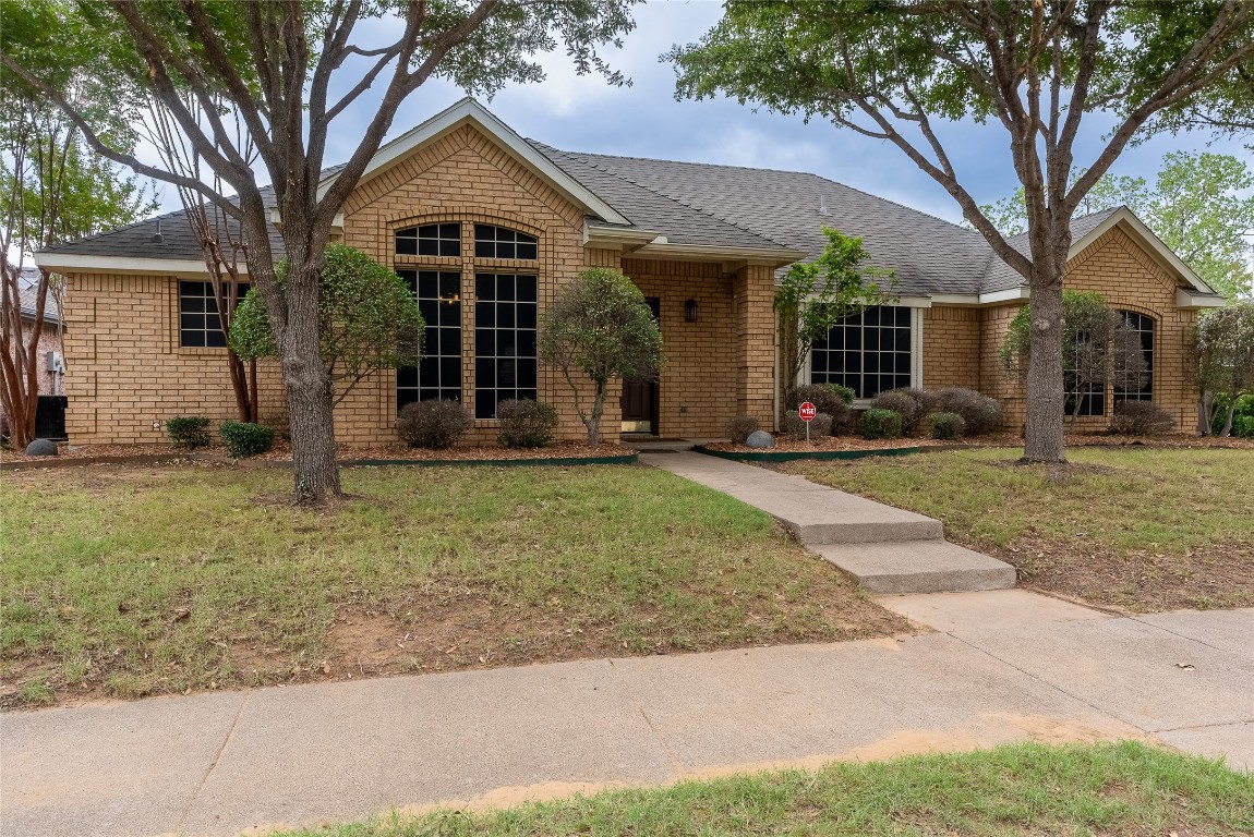 5607 Andalusia Trail Arlington TX 76017