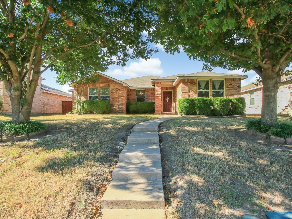 3127 Sunshine Way Lancaster TX 75134