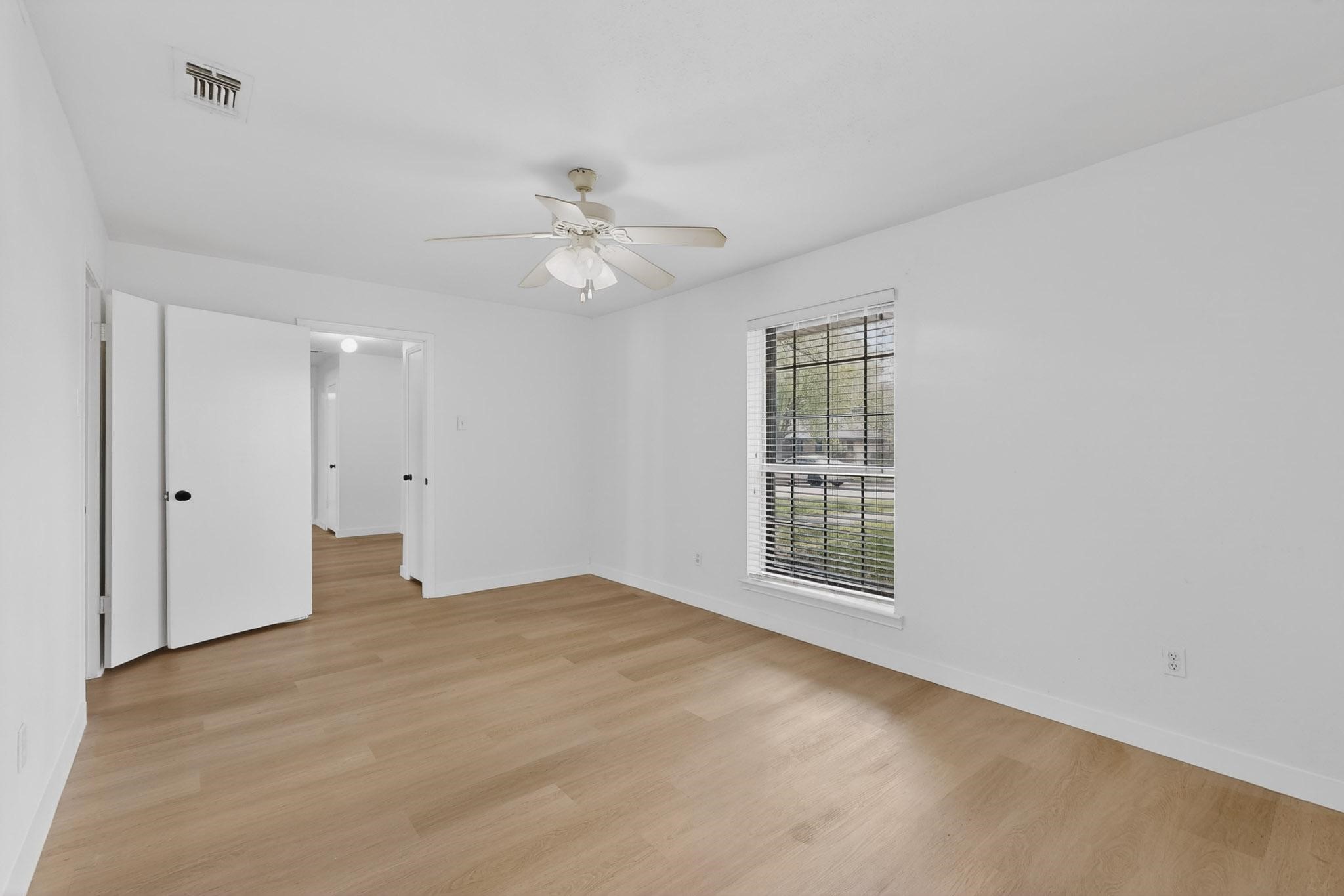 213 Gregory Drive Desoto TX 75115