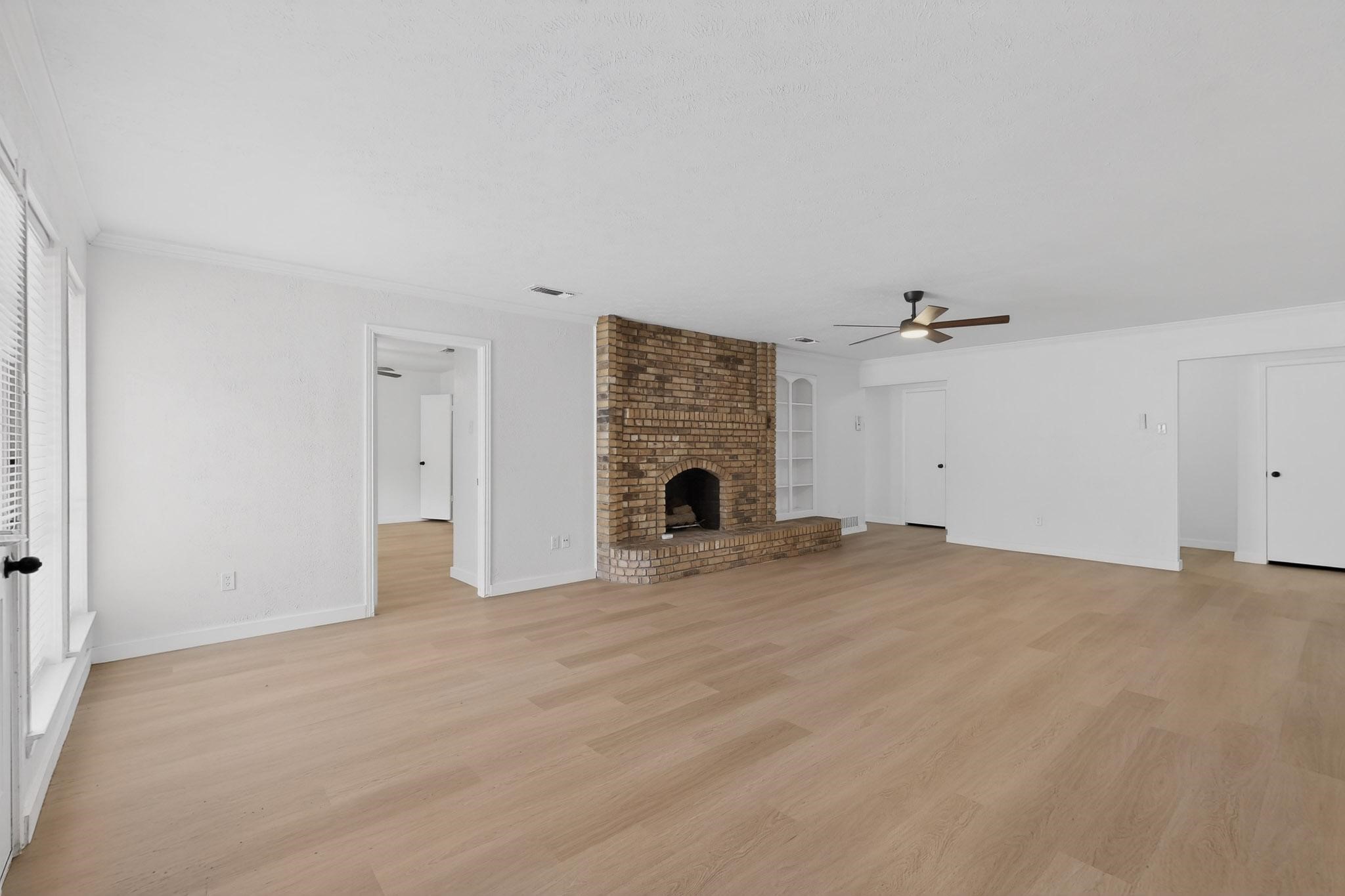 213 Gregory Drive Desoto TX 75115