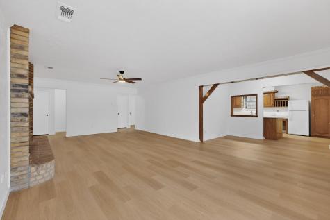 213 Gregory Drive Desoto TX 75115