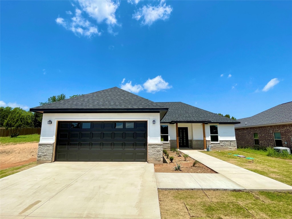 2208 Pedernales Court Granbury TX 76048