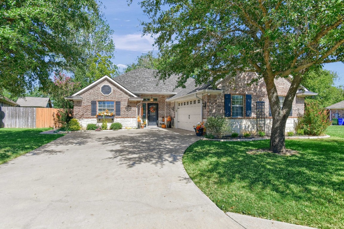 112 Ashlyn Court Whitesboro TX 76273